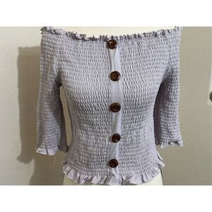 lilac peasant blouse with wood textured buttons elastic fabric size M. item B1